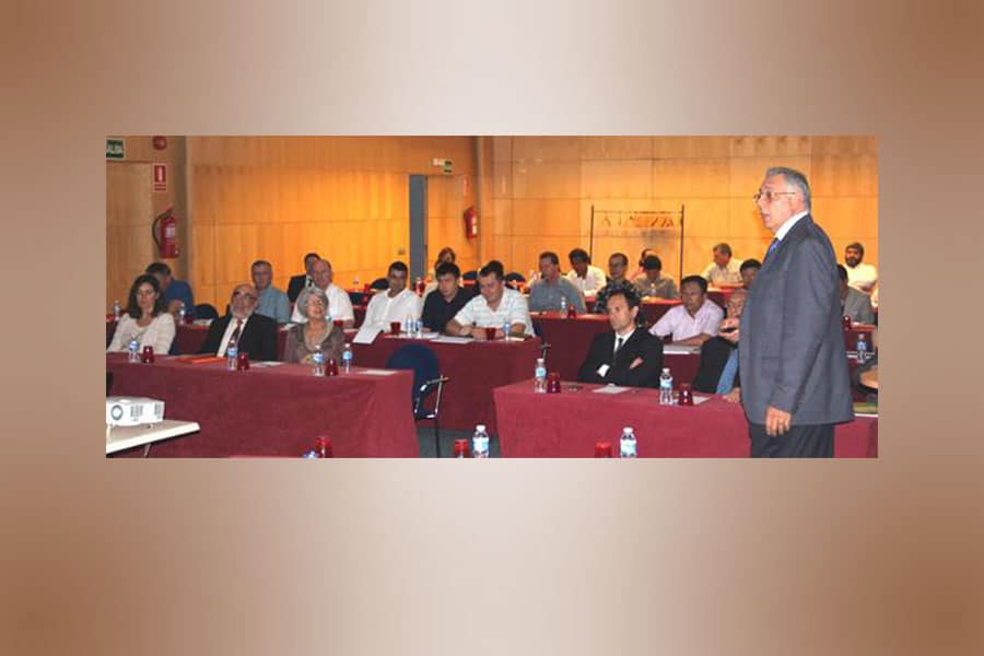 Simposium Biovet: Restricciones al uso de antibióticos promotores de crecimiento en los alimentos balanceados