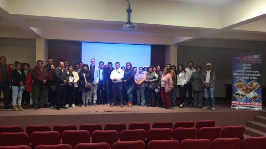 Charla técnica sobre aditivos naturales para alimentación animal en Arequipa